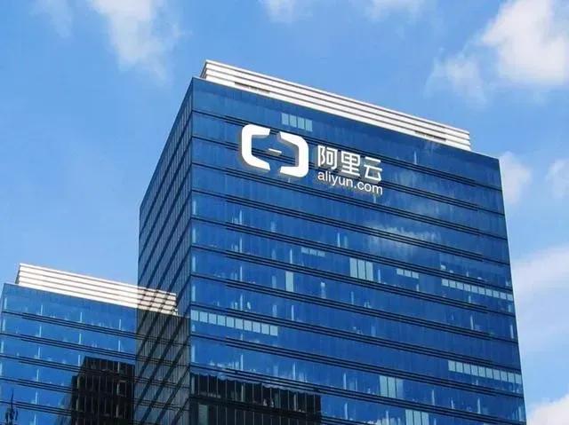 你们大模型全开源了,到底咋挣钱啊?