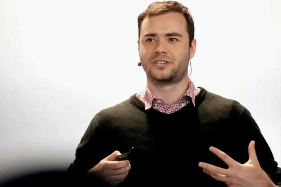 AI大神卡帕西最新演讲：AGI从幻想到落地，先要直面三个现实