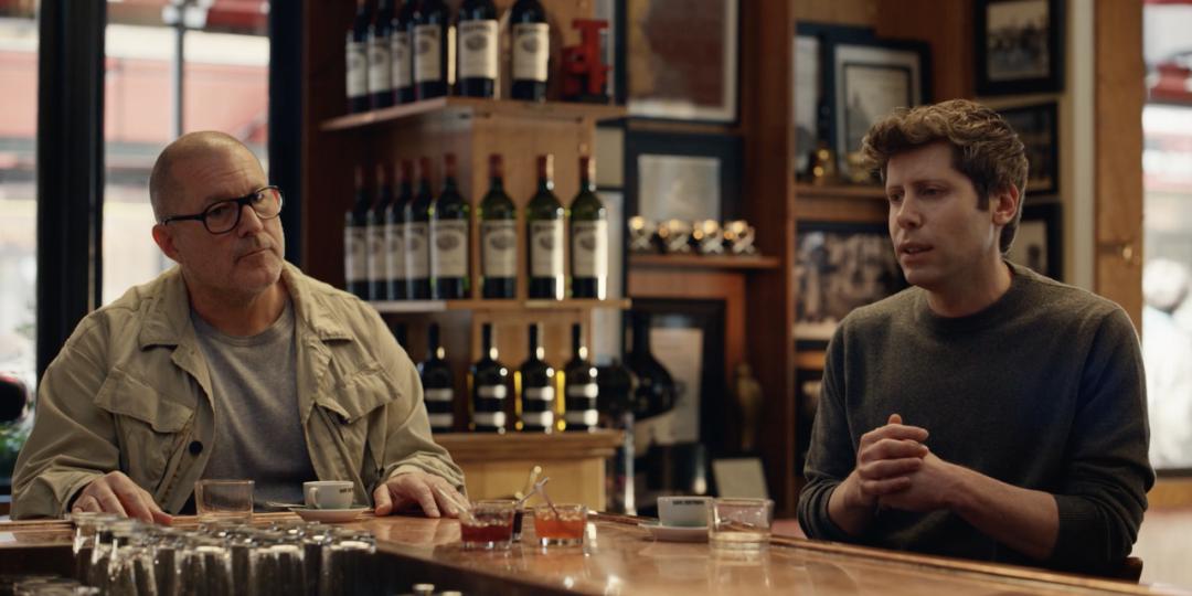 奥特曼和“iPhone设计之父”一起造AI硬件,目标1亿台,颠覆iPhone